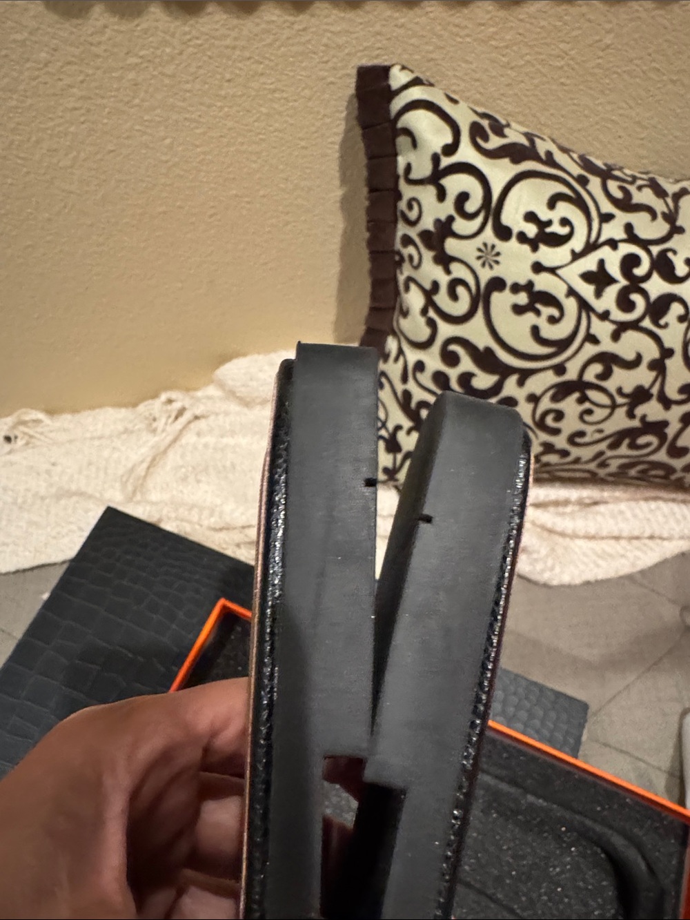 H Black Slide Sandals - Stylish Casual Slip-On - Picture 9 of 13